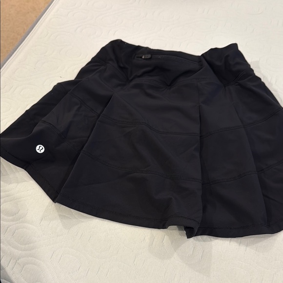 Lululemon Black Athletic Shorts - Picture 3 of 3